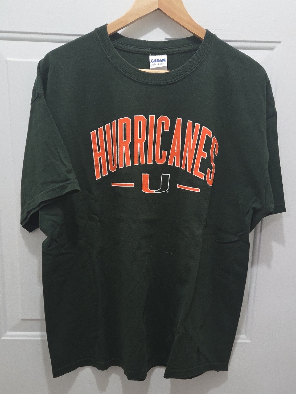 Gildan Men's Dark Green T-Shirt with Orange Hurricanes Logo XL